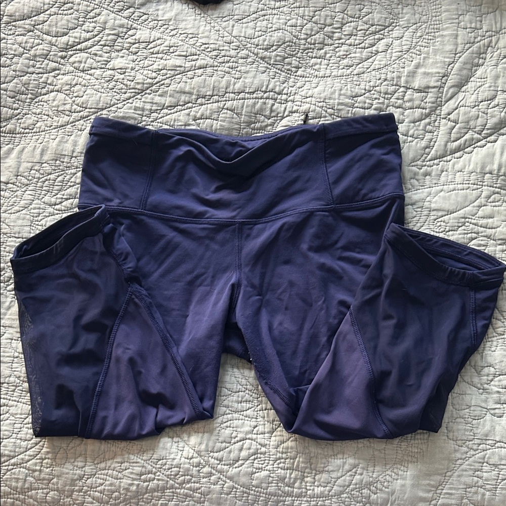 lululemon athletica blue capri Leggings 10